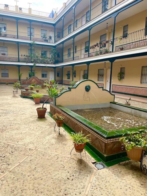 Apartamento En Triana. セビリア エクステリア 写真